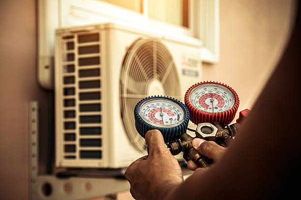 Professional Hvac technician working in Camden, OH
